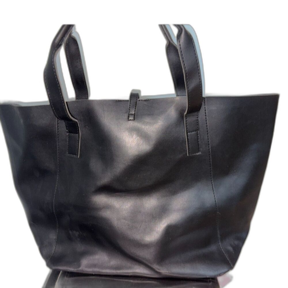 Saks Fifth Avenue Black Nylon Tote Patent Leather Handles Lightweight Bag